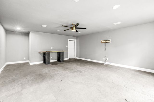 1215 N Bishop Avenue, Dallas, TX 75208