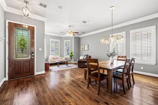 1215 N Bishop Avenue, Dallas, TX 75208