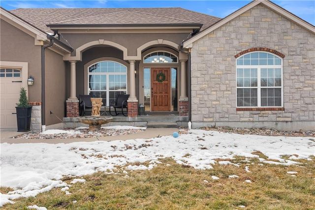 32505 E Lone Jack LeesSummit Road, Lee's Summit, MO 64086