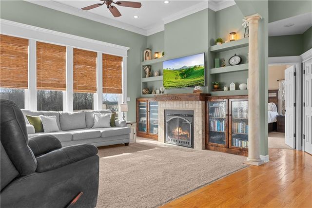 32505 E Lone Jack LeesSummit Road, Lee's Summit, MO 64086