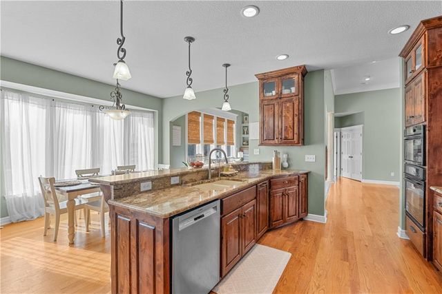 32505 E Lone Jack LeesSummit Road, Lee's Summit, MO 64086