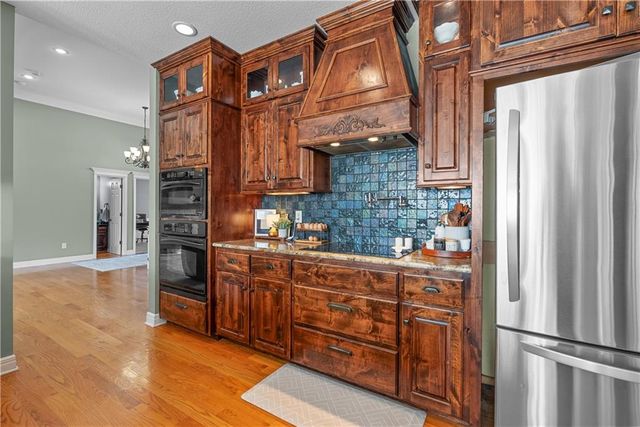 32505 E Lone Jack LeesSummit Road, Lee's Summit, MO 64086