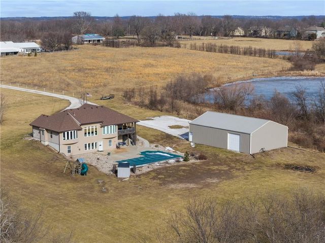 32505 E Lone Jack LeesSummit Road, Lee's Summit, MO 64086