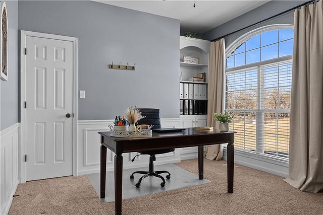 32505 E Lone Jack LeesSummit Road, Lee's Summit, MO 64086