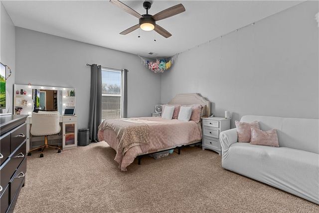 32505 E Lone Jack LeesSummit Road, Lee's Summit, MO 64086