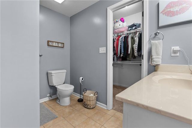 32505 E Lone Jack LeesSummit Road, Lee's Summit, MO 64086