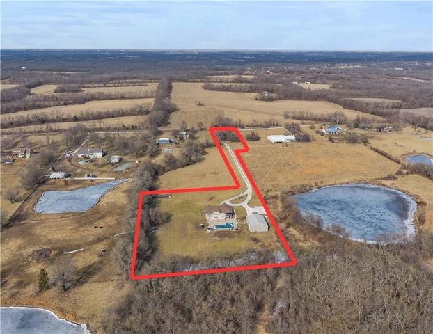 32505 E Lone Jack LeesSummit Road, Lee's Summit, MO 64086