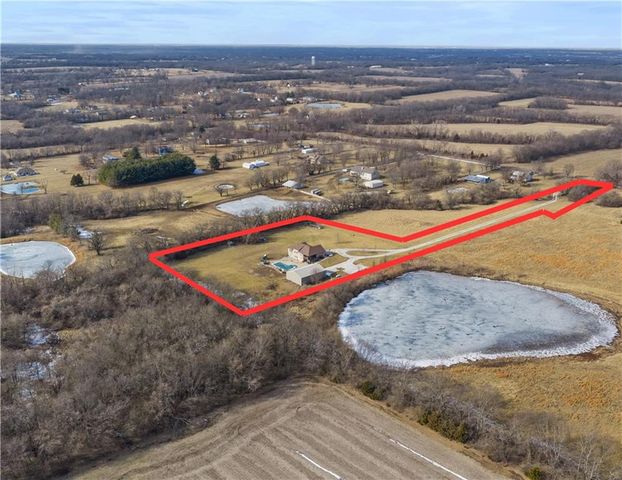 32505 E Lone Jack LeesSummit Road, Lee's Summit, MO 64086