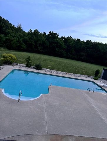 32505 E Lone Jack LeesSummit Road, Lee's Summit, MO 64086