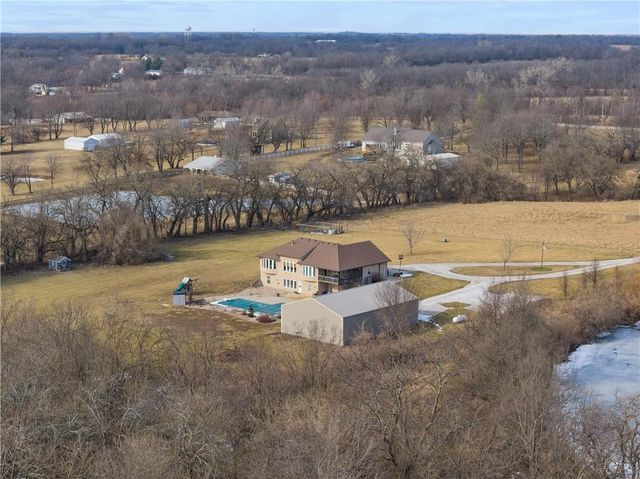 32505 E Lone Jack LeesSummit Road, Lee's Summit, MO 64086