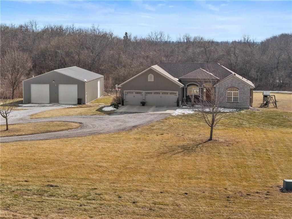 32505 E Lone Jack LeesSummit Road, Lee's Summit, MO 64086