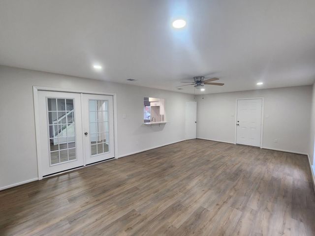 25605 Fm 2100 Road, Huffman, TX 77336