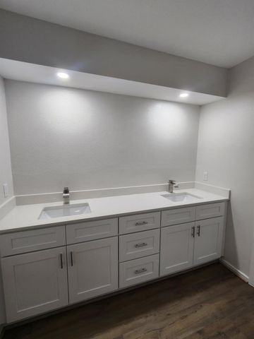 25605 Fm 2100 Road, Huffman, TX 77336