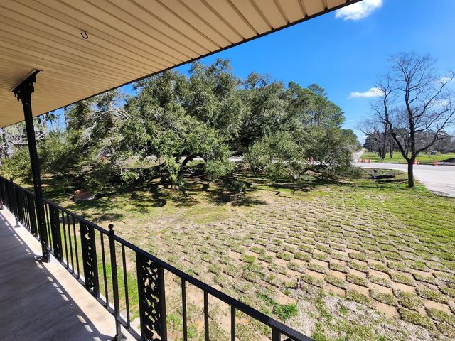 25605 Fm 2100 Road, Huffman, TX 77336