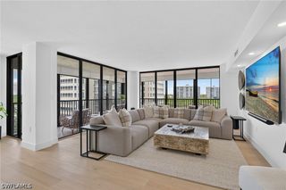 11 Bluebill AVE 606, Naples, FL 34108
