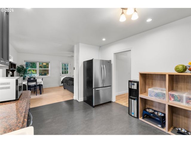 13925 Sw RIVER Ln, Portland, OR 97224