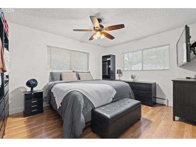 13925 Sw RIVER Ln, Portland, OR 97224