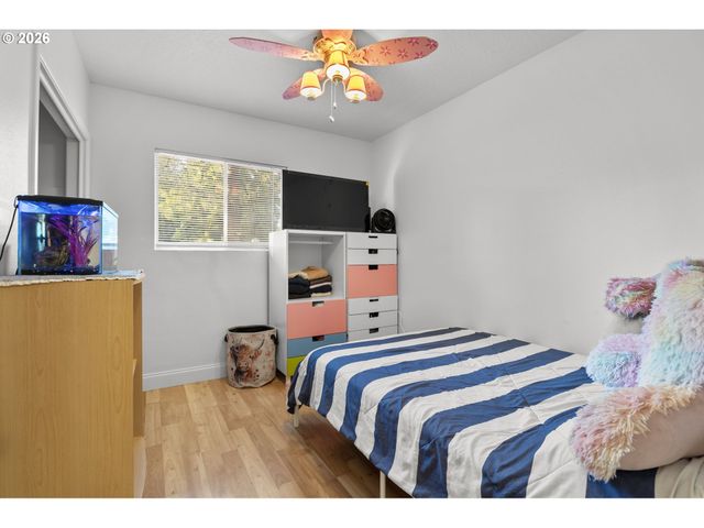 13925 Sw RIVER Ln, Portland, OR 97224