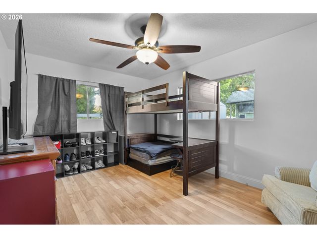 13925 Sw RIVER Ln, Portland, OR 97224