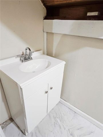 10 Laurel Road, Charlestown, RI 02813