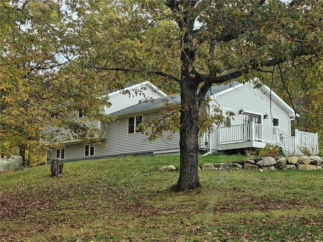 10 Laurel Road, Charlestown, RI 02813