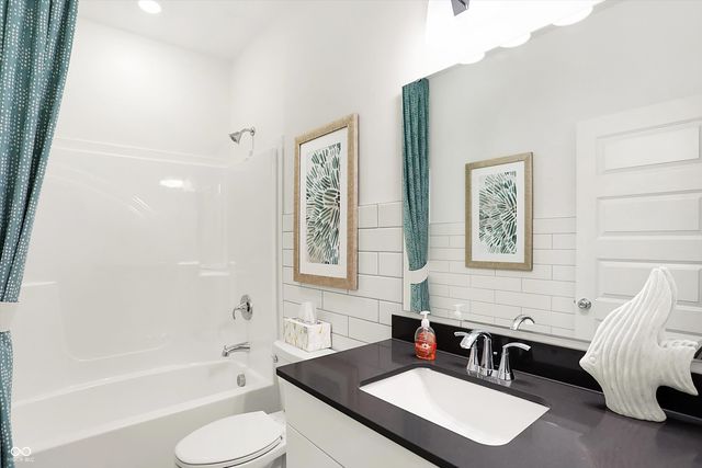 466 Breakwater Drive, Plainfield, IN 46168