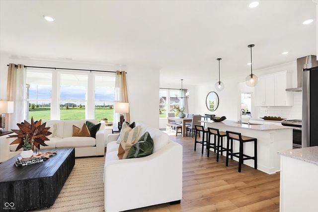 466 Breakwater Drive, Plainfield, IN 46168