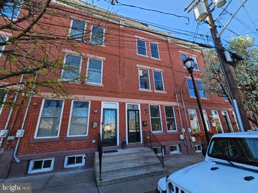 138 BRUNSWICK AVE, Trenton, NJ 08618