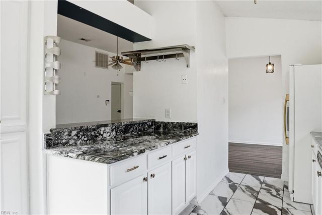 910 Chimney Hill PW, Virginia Beach, VA 23462