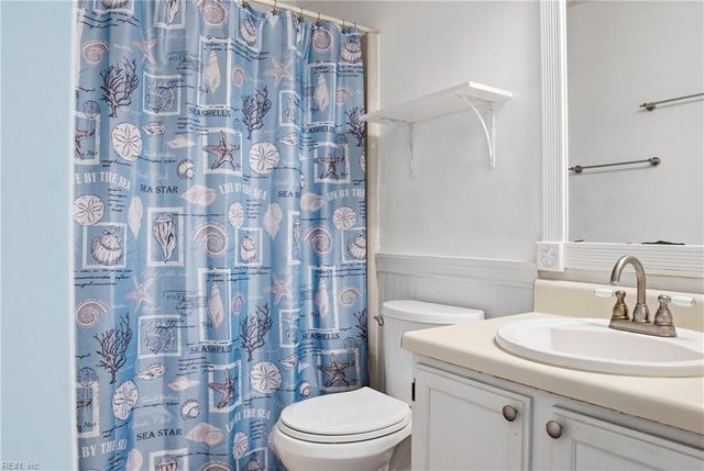 910 Chimney Hill PW, Virginia Beach, VA 23462