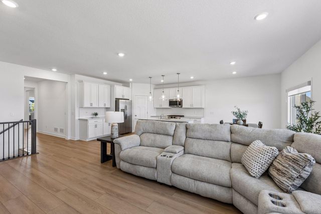 7594 Swan Street, Lino Lakes, MN 55038