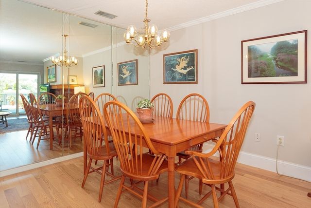 666 Main Street 207, Winchester, MA 01890
