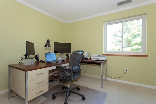 666 Main Street 207, Winchester, MA 01890