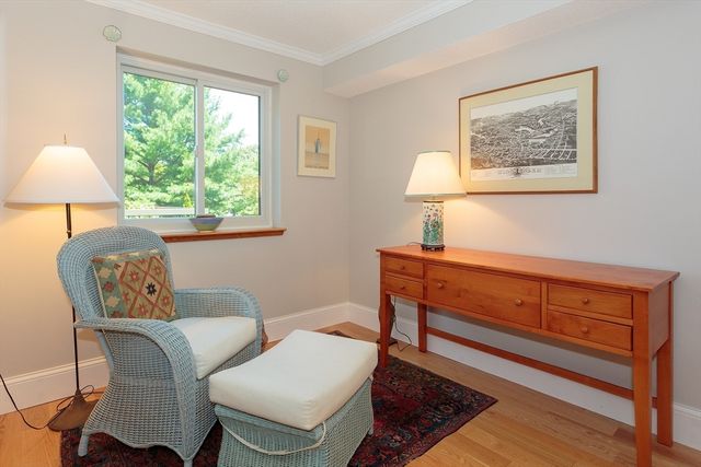 666 Main Street 207, Winchester, MA 01890