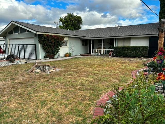 19776 Merryhill Street, Canyon Country, CA 91351