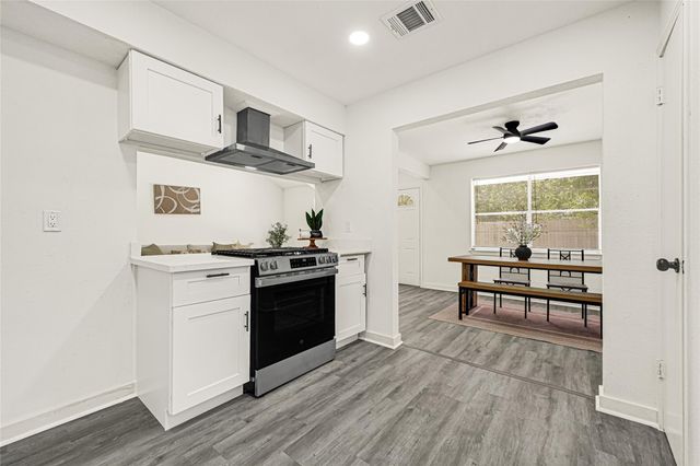 1123 Fallbrook Drive, Houston, TX 77038