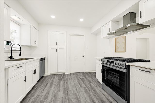 1123 Fallbrook Drive, Houston, TX 77038