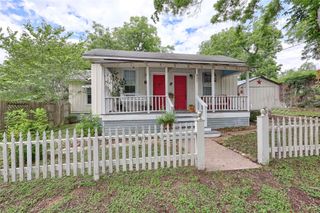 307 W Market Street, Fayetteville, TX 78940