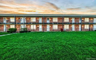 21121 Hayes Avenue, Eastpointe, MI 48021