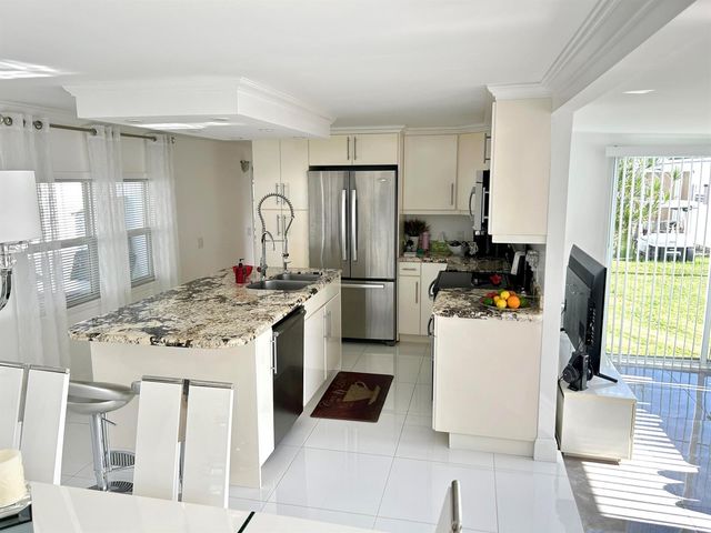 3233 State Street, Hollywood, FL 33021