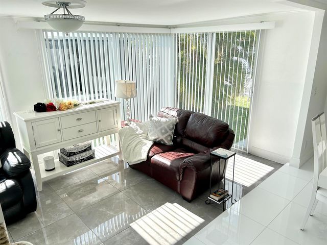 3233 State Street, Hollywood, FL 33021
