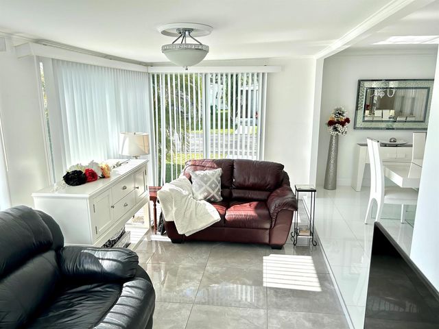 3233 State Street, Hollywood, FL 33021