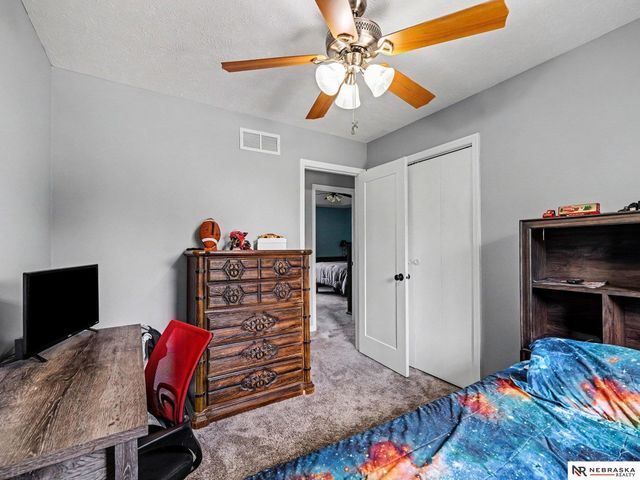 3404 Henery Road, Bellevue, NE 68123