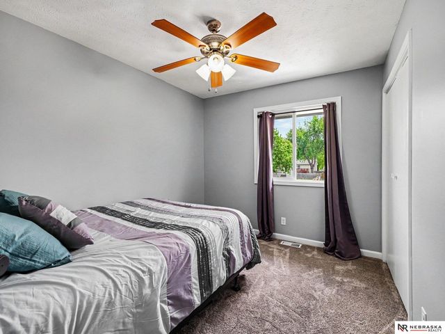 3404 Henery Road, Bellevue, NE 68123
