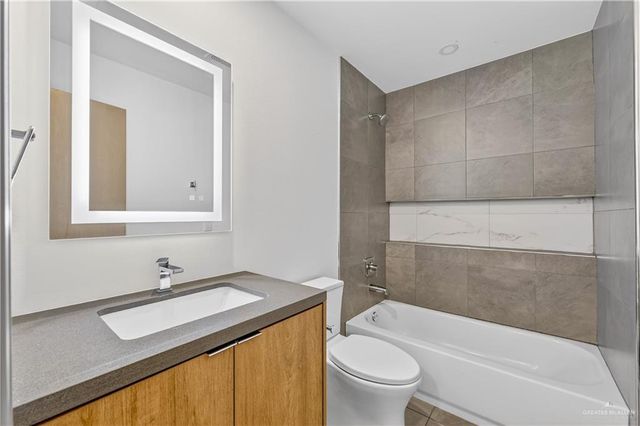 1304 E Hibiscus Avenue, Mcallen, TX 78501