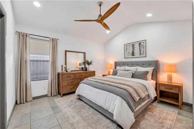 1304 E Hibiscus Avenue, Mcallen, TX 78501