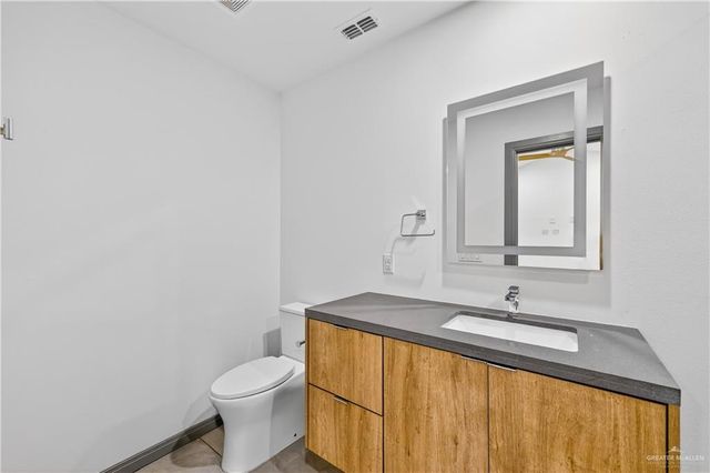 1304 E Hibiscus Avenue, Mcallen, TX 78501