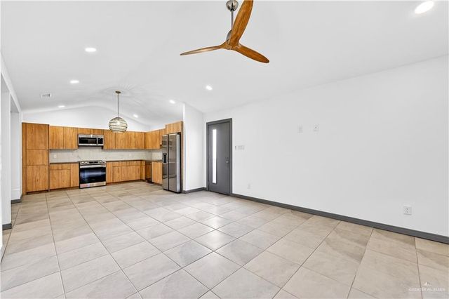 1304 E Hibiscus Avenue, Mcallen, TX 78501