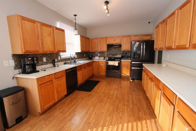 35773 Surrey Court, Romulus, MI 48174