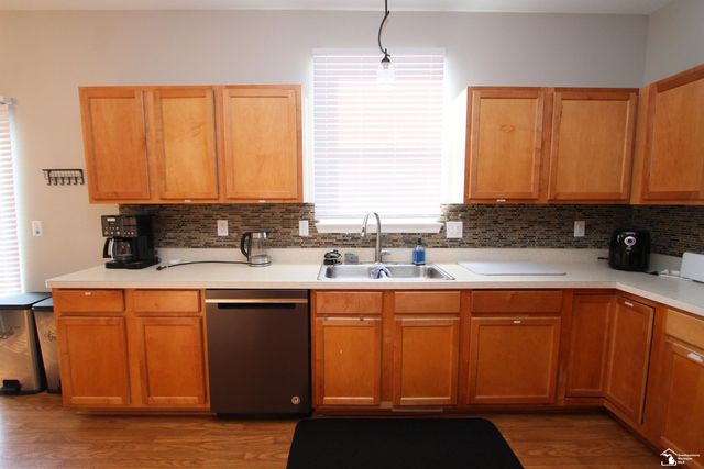 35773 Surrey Court, Romulus, MI 48174